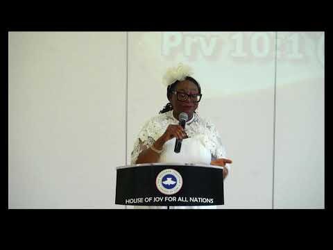 Our heavenly father || Ministering - Deaconess Adebimpe Aderemi